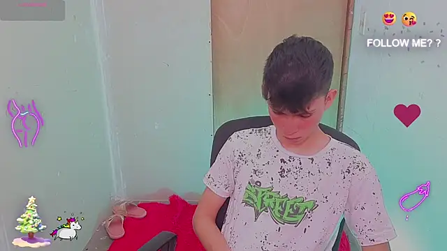 Snapshot of Alexxx_lov chatting on 02.05.26 Alexxx lov online show from 02.05.26