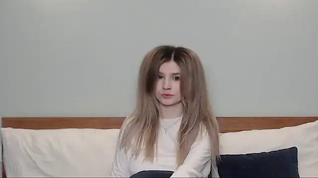 Chloe Addison online show from 02.17.25