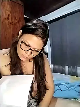 Vale Saenzz online show from 01.29.25