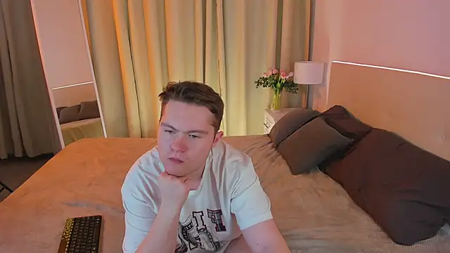 Asacura Yo online show from 01.28.25