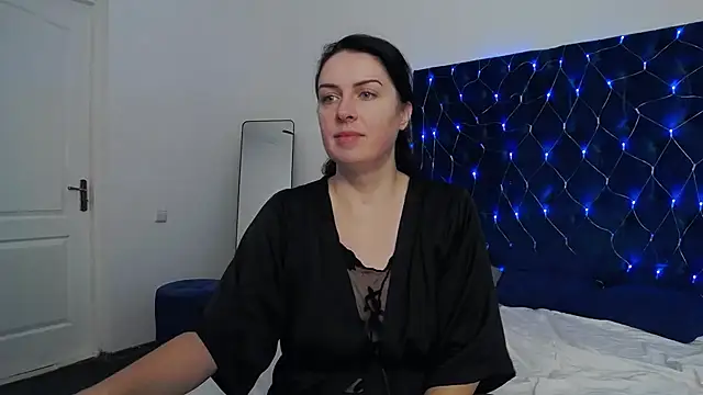 JacquelineElle online show from 03.14.25
