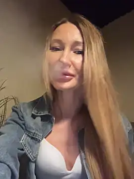 Snapshot of Sweet_Pussy2024 chatting on 02.01.25 Sweet Pussy2024 online show from 02.01.25