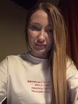 Snapshot of Sweet_Pussy2024 chatting on 02.05.25 Sweet Pussy2024 online show from 02.05.25