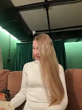 Snapshot of Sweet_Pussy2024 chatting on 02.11.25 Sweet Pussy2024 online show from 02.11.25