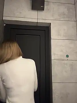 Snapshot of Sweet_Pussy2024 chatting on 02.11.25 Sweet Pussy2024 online show from 02.11.25