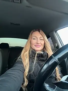 Snapshot of Sweet_Pussy2024 chatting on 02.15.25 Sweet Pussy2024 online show from 02.15.25