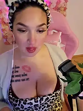 Jinyxx3 online show from 02.13.25