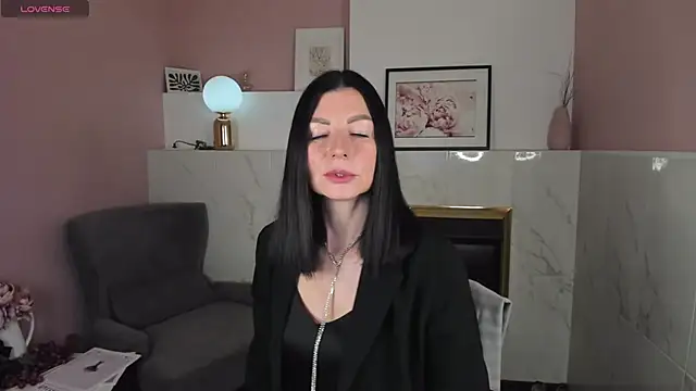 MonicaCheerful online show from 02.08.25