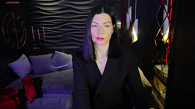 MonicaCheerful online show from 02.19.25