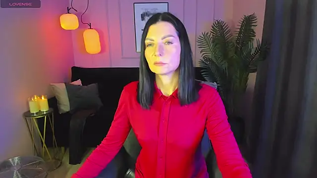 MonicaCheerful online show from 02.21.25