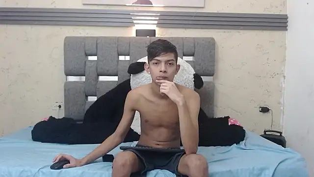 Snapshot of KING_STYLE2 chatting on 02.01.25 KING STYLE2 online show from 02.01.25