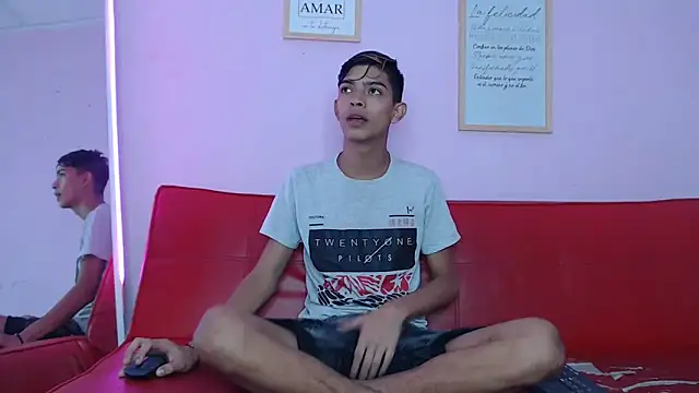 Snapshot of KING_STYLE2 chatting on 03.06.25 KING STYLE2 online show from 03.06.25