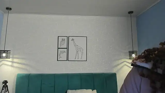 ninna curly online show from 04.29.26