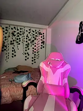 LiLy kIndly online show from 12.18.25