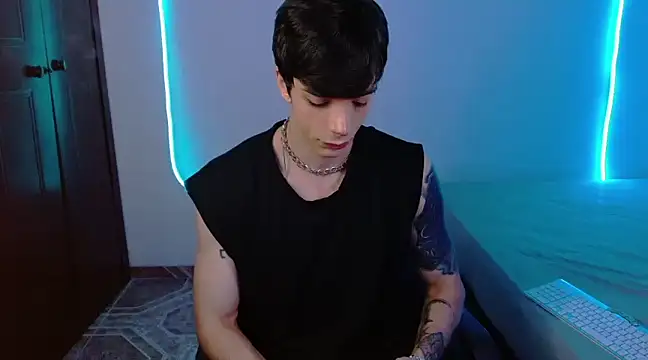 H3ll B0I online show from 02.25.25