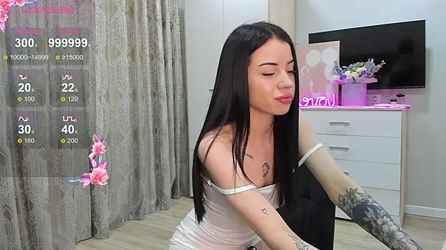  dkny  online show from 10.05.25