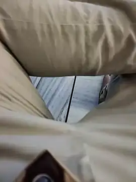 xmanrawan2 online show from 02.19.25