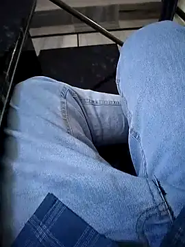 xmanrawan2 online show from 03.04.25