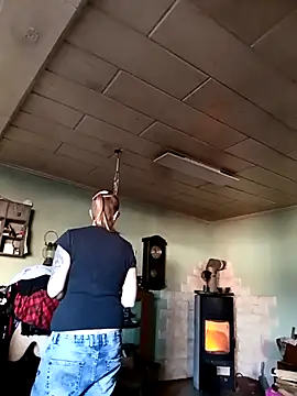 Astrid-Gilbert online show from 03.06.25