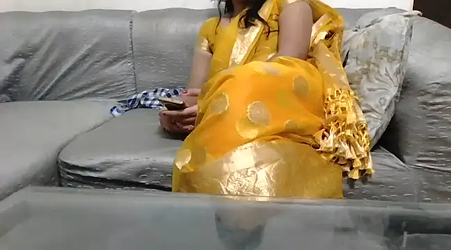 Snapshot of mahi69a chatting on 03.12.25 mahi69a online show from 03.12.25