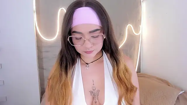 Shanntal  online show from 03.20.26