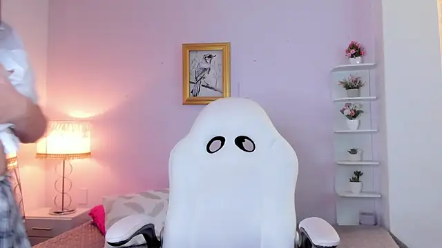 Snapshot of LeilaRasi chatting on 03.08.25 LeilaRasi online show from 03.08.25