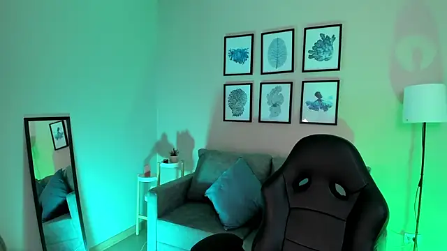 nina  dixon online show from 09.18.25