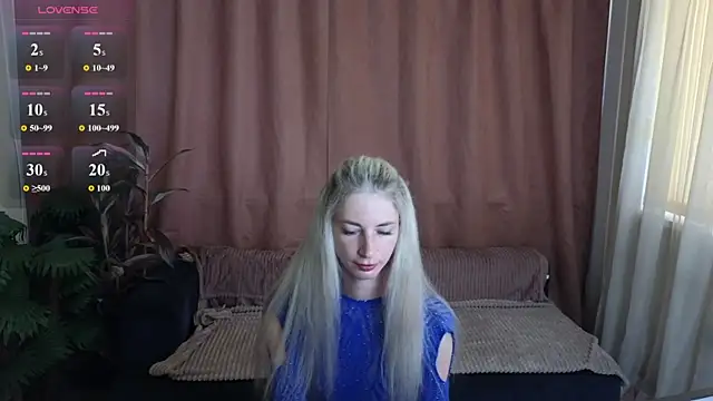 skinnyladyy online show from 07.03.26