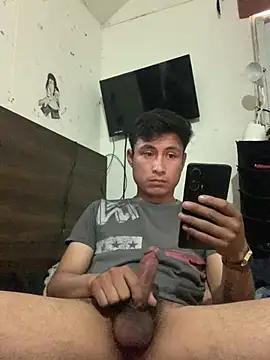 Snapshot of EduardoEspinoza12 chatting on 07.31.26 EduardoEspinoza12 online show from 07.31.26