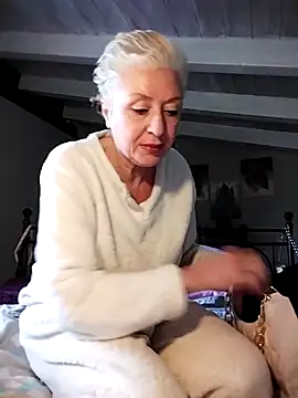 divinaerotica online show from 04.02.26