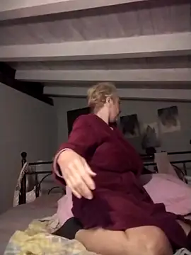 divinaerotica online show from 04.15.26