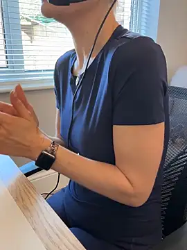 Snapshot of Phoebe_Lily chatting on 09.09.25 Phoebe Lily online show from 09.09.25