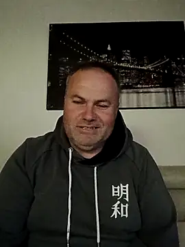 Pourleplasirs online show from 05.18.26