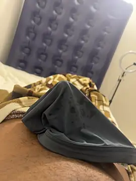 Snapshot of jhonnes_ chatting on 02.28.25 jhonnes online show from 02.28.25