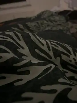 Mo 2003 online show from 01.28.25