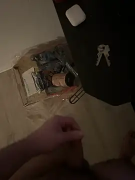 Mo 2003 online show from 01.30.25