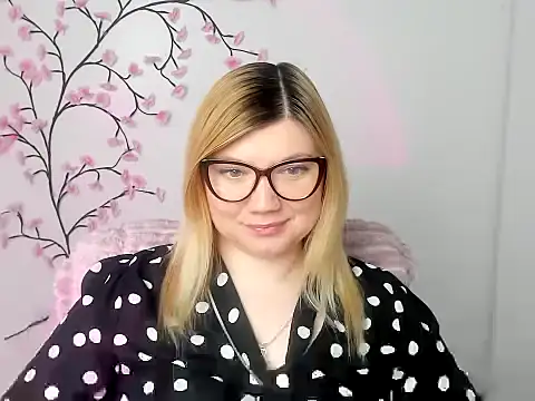 Lola moree online show from 03.18.26