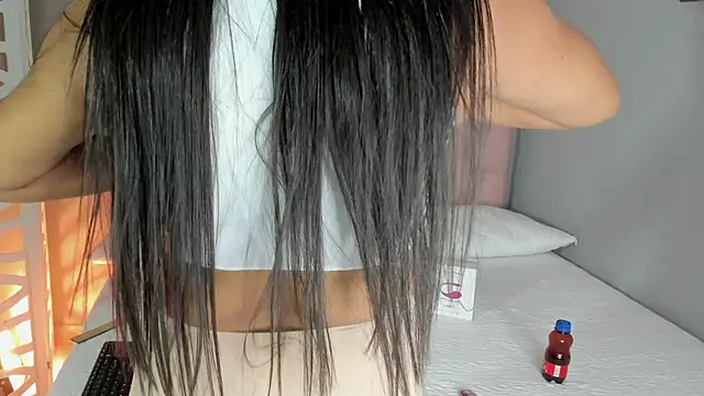 Snapshot of ashanty_queen chatting on 03.15.25 ashanty queen online show from 03.15.25