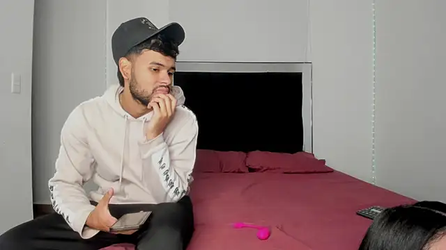 Snapshot of victoriacolin chatting on 03.22.26 victoriacolin online show from 03.22.26