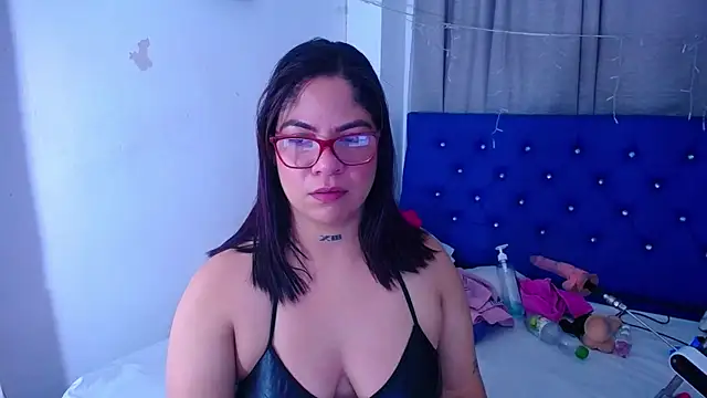 hornny cougar online show from 09.13.25