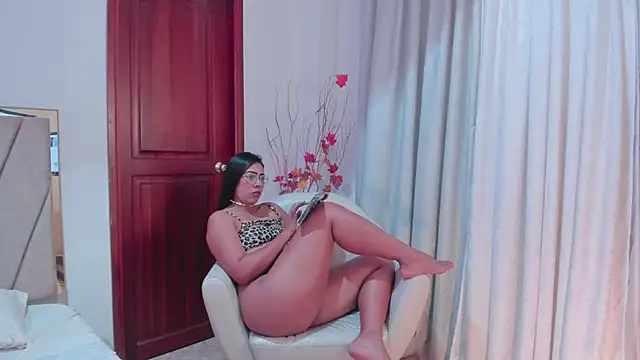 Snapshot of RebecaSanderss chatting on 02.01.25 RebecaSanderss online show from 02.01.25