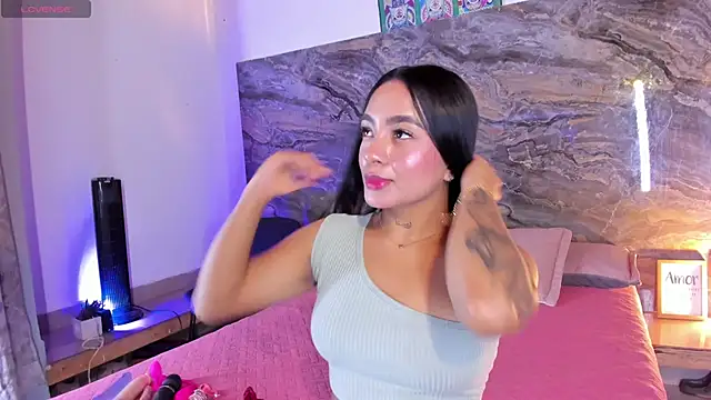 Snapshot of Estefy_gomez09 chatting on 05.23.26 Estefy gomez09 online show from 05.23.26