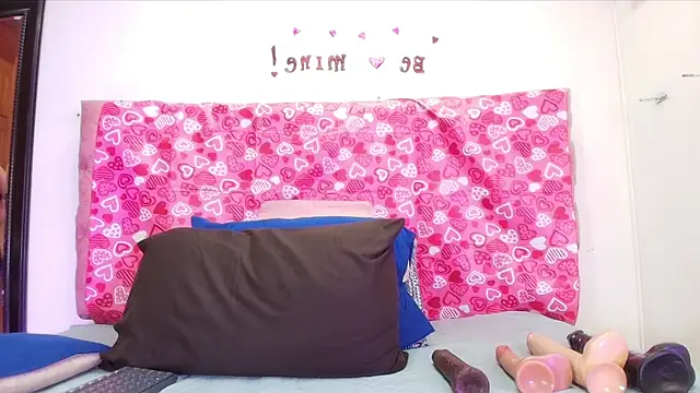 sharlott miller online show from 02.11.25