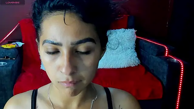 Snapshot of SOPHI_WOLFF chatting on 03.20.25 SOPHI WOLFF online show from 03.20.25