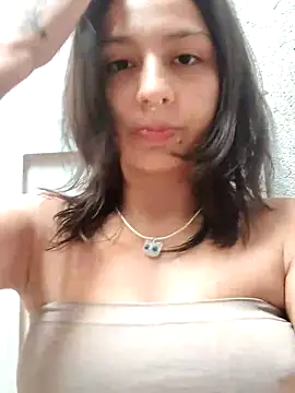 Maiden-Hot online show from 02.04.26