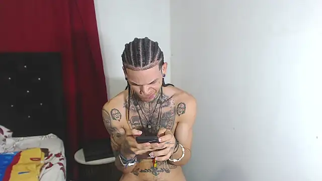 hot man05 online show from 02.22.25