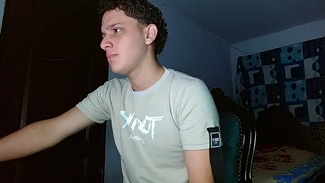 Snapshot of Thomas_May4rs chatting on 11.05.25 Thomas May4rs online show from 11.05.25