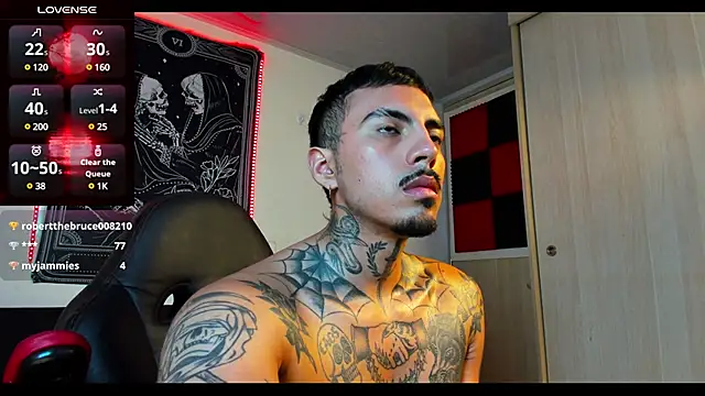 Snapshot of scockpion__ chatting on 02.12.25 scockpion online show from 02.12.25