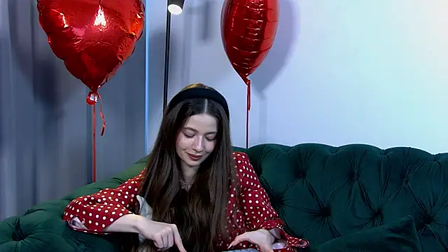 AmeliaFlares online show from 02.14.25