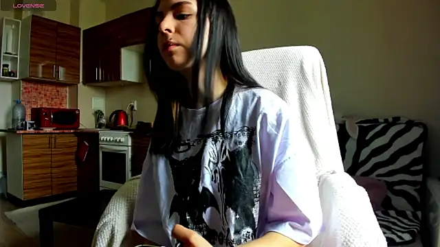 ErlinaBuoy online show from 07.24.26